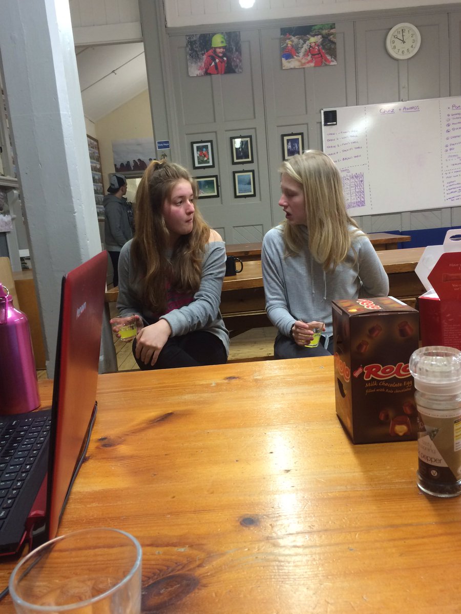 montsayepe's tweet image. Drink before bed time!