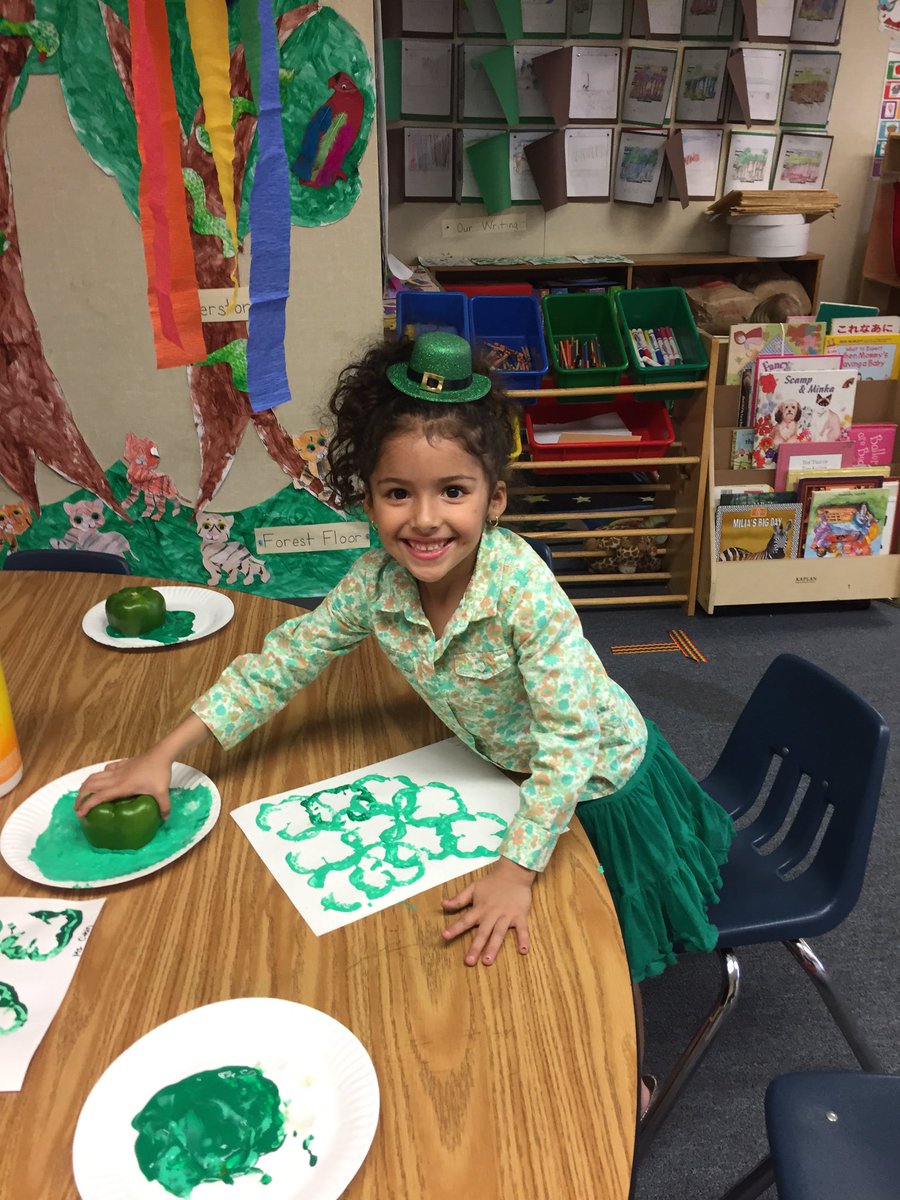 MsCobin_LinHowe's tweet photo. Happy St. Patrick's Day! #lin_howe https://t.co/OwDHb0ySlq