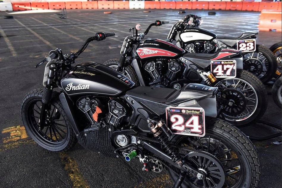 STGMX's tweet photo. These @rolandsandsdesign @indianmotorcycle Scout Sixty Flat Trackers look so rad.
#stgmoto #motoculture #flattracker https://t.co/IcFMMvTndJ