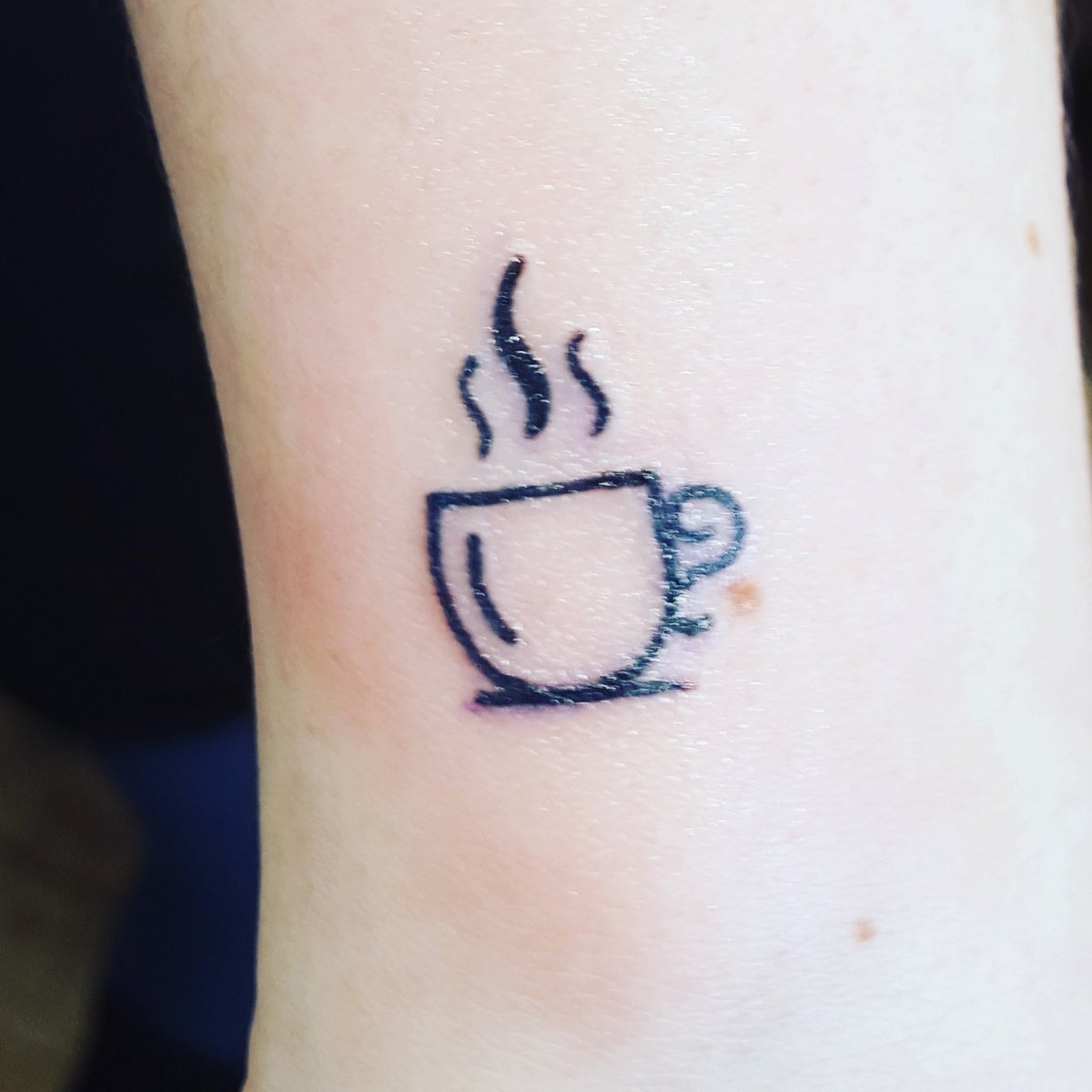 Share more than 76 minimalist coffee cup tattoo - in.cdgdbentre