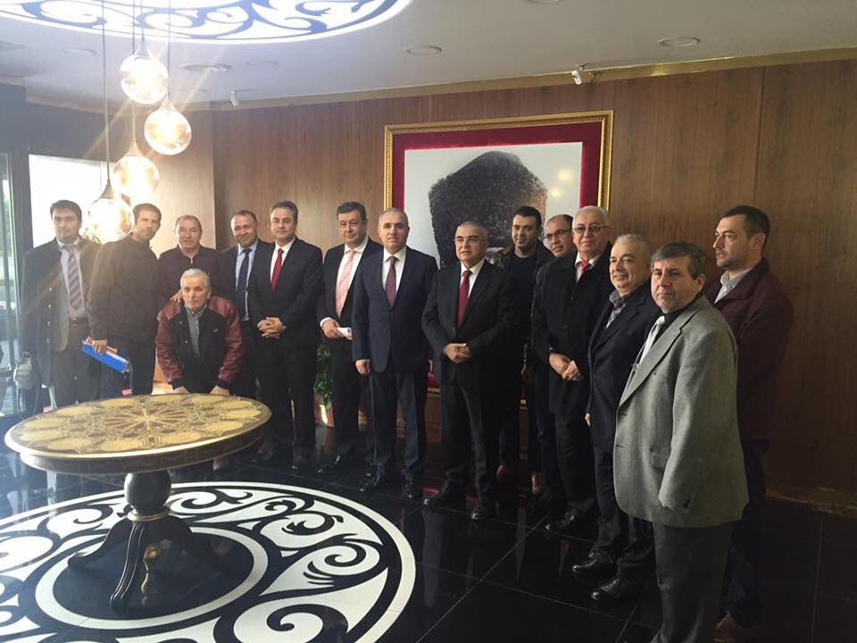 klkadi's tweet photo. Çorlu Kaymakamız Levent Kılıç Çorlu'da bulunan göçmen derneklerimizle çok verimli bir toplantı gerçekleştirdi. https://t.co/eoQTKxu0zH