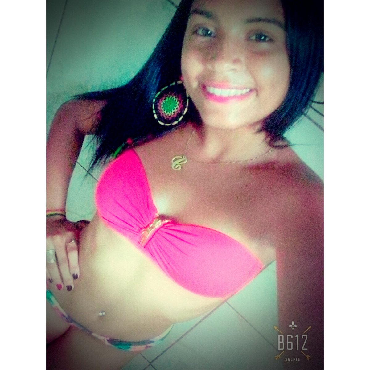 cassian32212863's tweet photo. Oooh novinha c e tudoo de boom 🎶🍇😈 https://t.co/kQFrza0lnO
