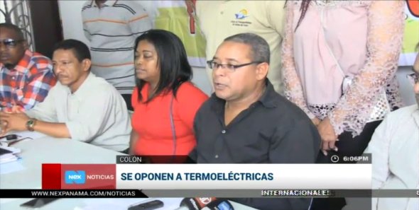 nexnoticias's tweet image. Colonenses aseguran que gobierno de @JC_Varela quiere vender terrenos para dárselos a empresarios.