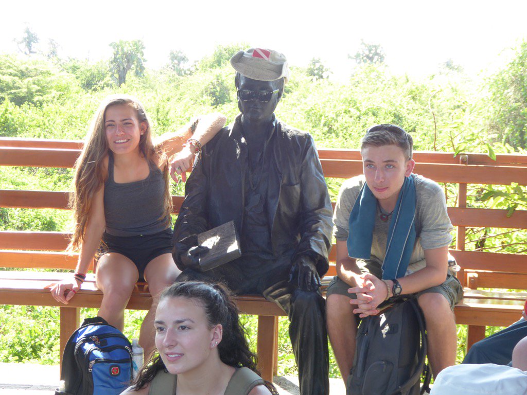 mikejrich's tweet photo. #wvssecuador students "chillin' with Chucky D" aka Charles Darwin in the Galapagos. Thanks @FinisterraTours ! https://t.co/c4mR1Nx31r
