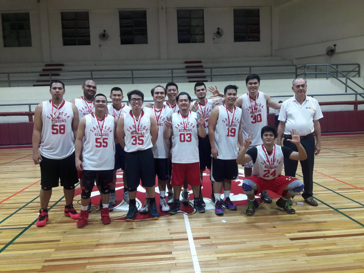 6jamesmartinez's tweet photo. 7-peat Alumni League Champion #His7ory #TheBeech #ArmorOn @bhillikelebron @kevspaga @shaqy14 @jrtecson24 @paulzamar https://t.co/I7pEJi7oGQ
