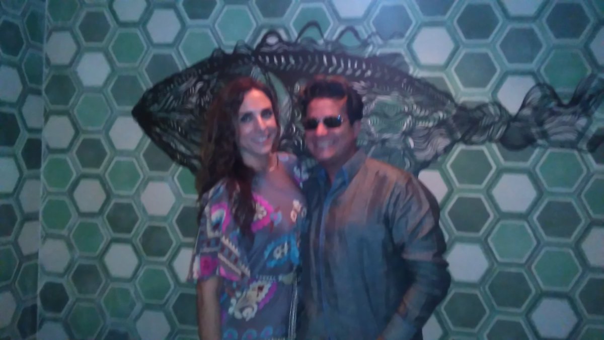 astridcomet's tweet photo. Conviviendo en #Nebrina con @alexamano @ALEXAFANDANGO #ManoGaytan 🙋🙌 @DonLimon @VivoEnCancun @VisitandoCancun https://t.co/KdMJ5I0PEH