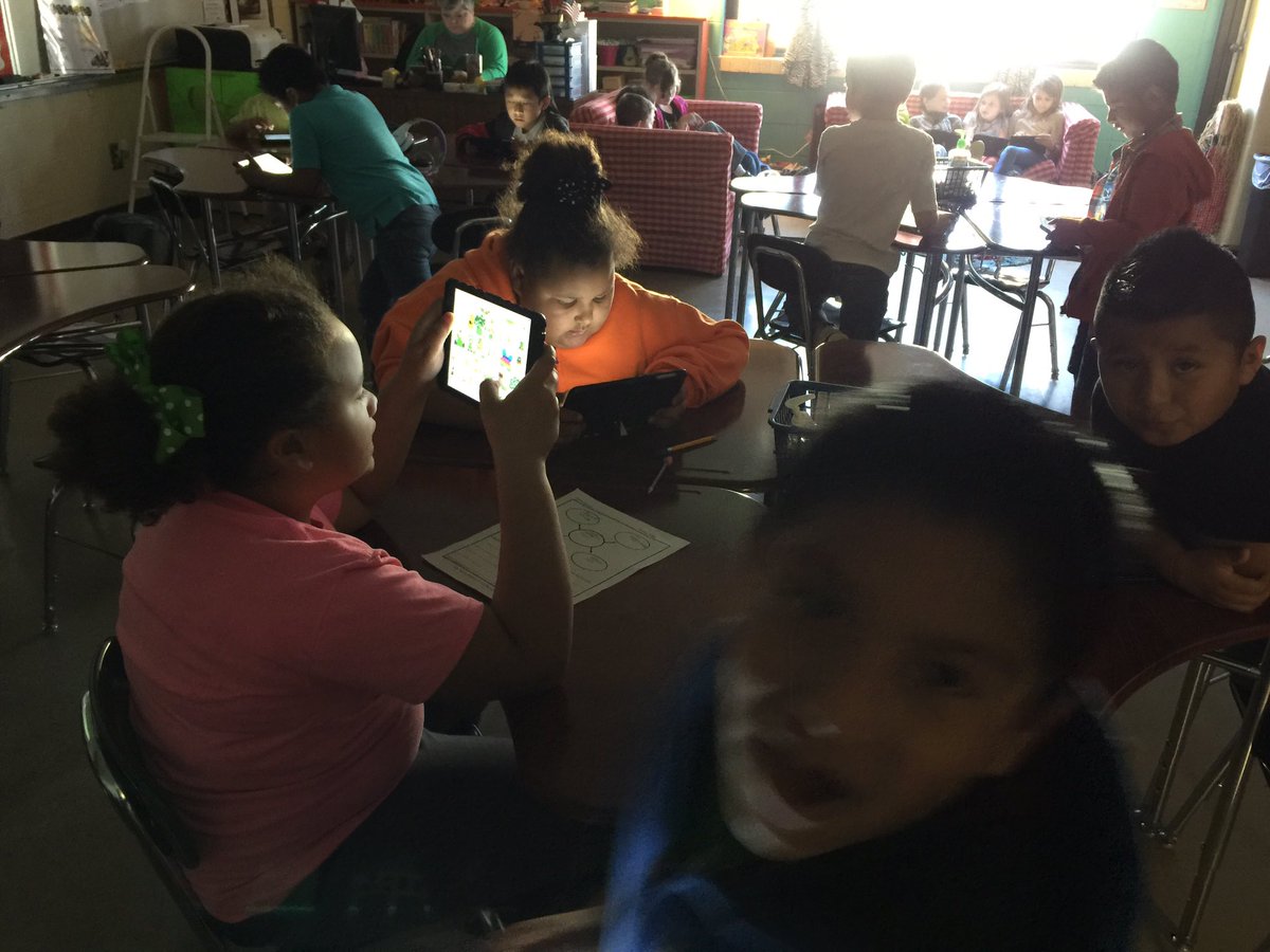 Roperville's tweet photo. Planning Leprechaun Traps using @educreations!  #roperville☘ @GaDOEnews # https://t.co/TIuFbquOv9
