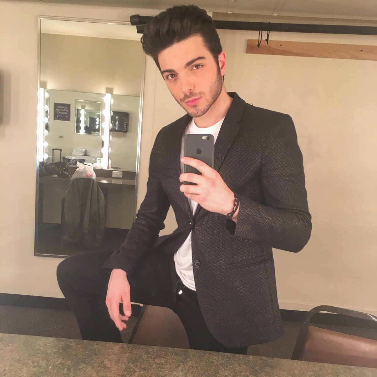 GianGinoble's tweet photo. San Antonio! We'll have some fun tonight! πͺπ»ππ»πΊπΈ #ilvololivetour2016 https://t.co/cekGjfy2XL