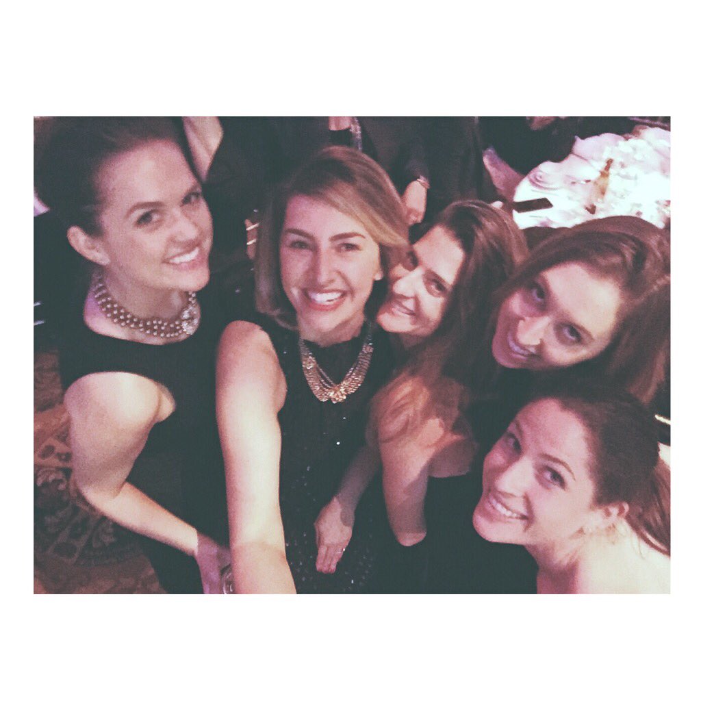 adriannagiuls's tweet photo. Raise the roof, with #mbooth #prweekselfie #theboothlife https://t.co/0KSIBqTHtI
