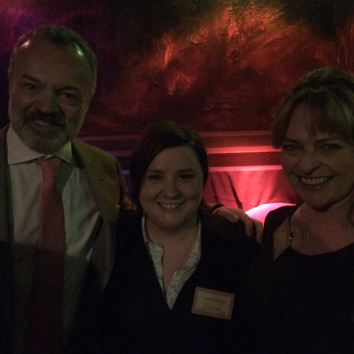 BiscuitsBooks's tweet photo. Best night of #HodderBlitz it was good good GOOOODDD. Nothing beats a bit of green room chat, adrenaline, lunacy! https://t.co/FyWHzjfvzz