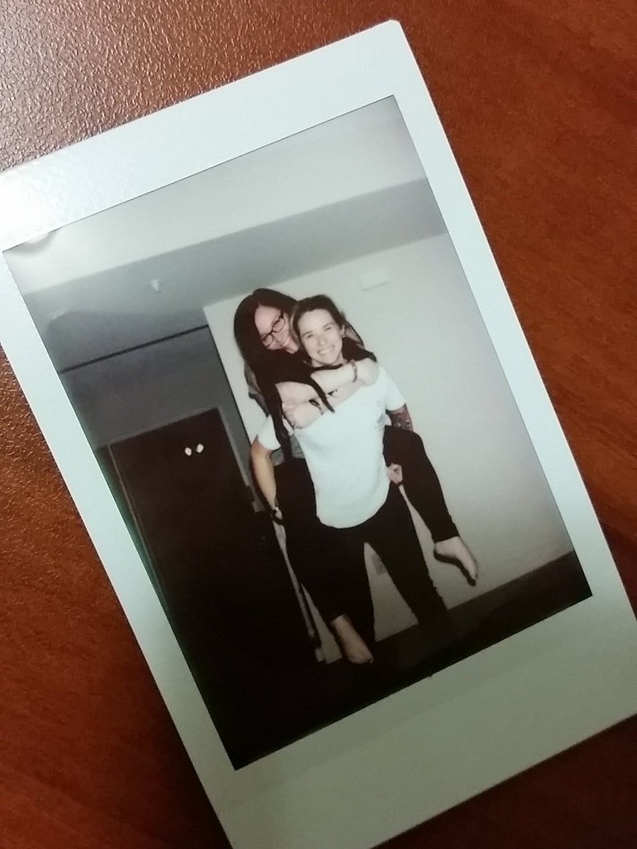 momo_0_o's tweet photo. Love my one and only squitchy :) <3 my #1 ride or die #bff #squitchy #loveya #StPatricksDay https://t.co/LMEj7xLPYM