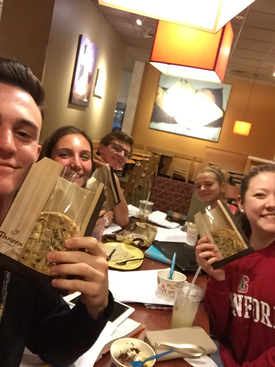 emichelle99's tweet photo. when panera gives you free cookies after intense calc studying!!! #bark11 #balculus https://t.co/cSl96m3gjU