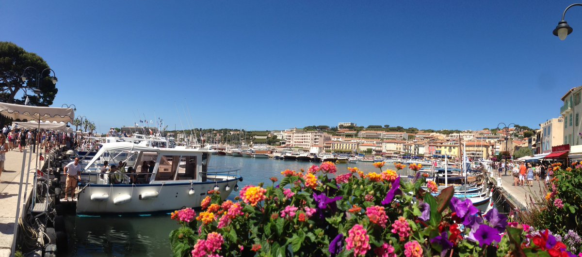 macigale's tweet photo. Hello les Cigalous 🎶 Bientôt We &amp; bientôt le printemps💐
 #joie 😃 belle journée ☀️ https://t.co/DnktdN2LIT