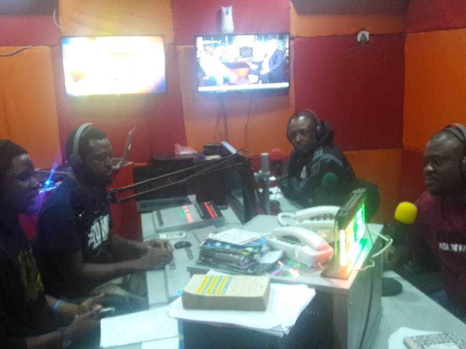 HitFMCalabar's tweet photo. The #hitsportsshow is on with @Owor_Etta @atabuchy &amp; Dr Groove..  #hbs..Tune in! https://t.co/TUFesnmBC0