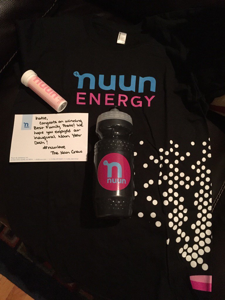 katietaylor76's tweet photo. @nuunhydration Thanks for the sweet swag for the #nuunyeardash - I'm sharing w/my best girl! 😊 #nuunlove #teamnuun https://t.co/VxYgwmDwci