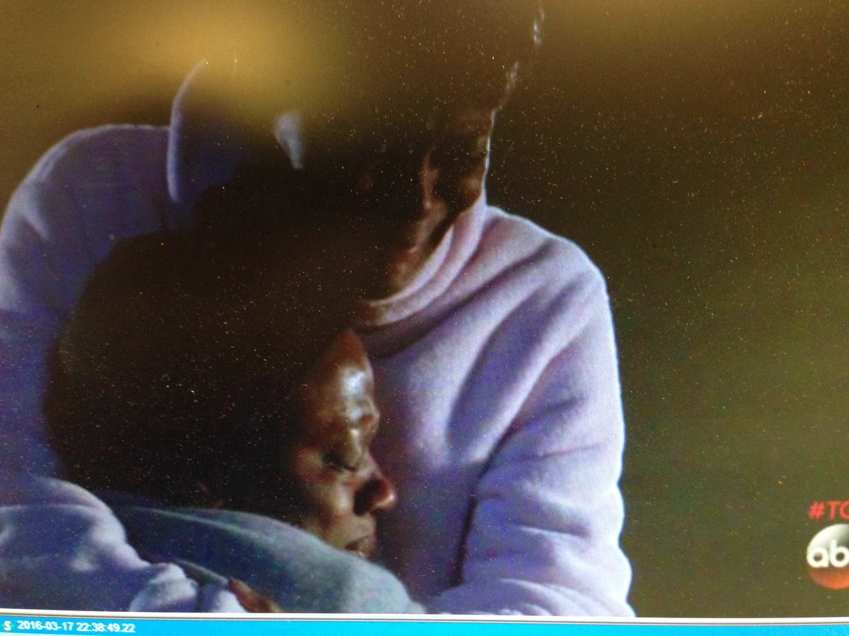 DonnaLampkin's tweet photo. What a powerful moment #HTGAWMon2 #IsNameWasSam https://t.co/hFpb00IZdW