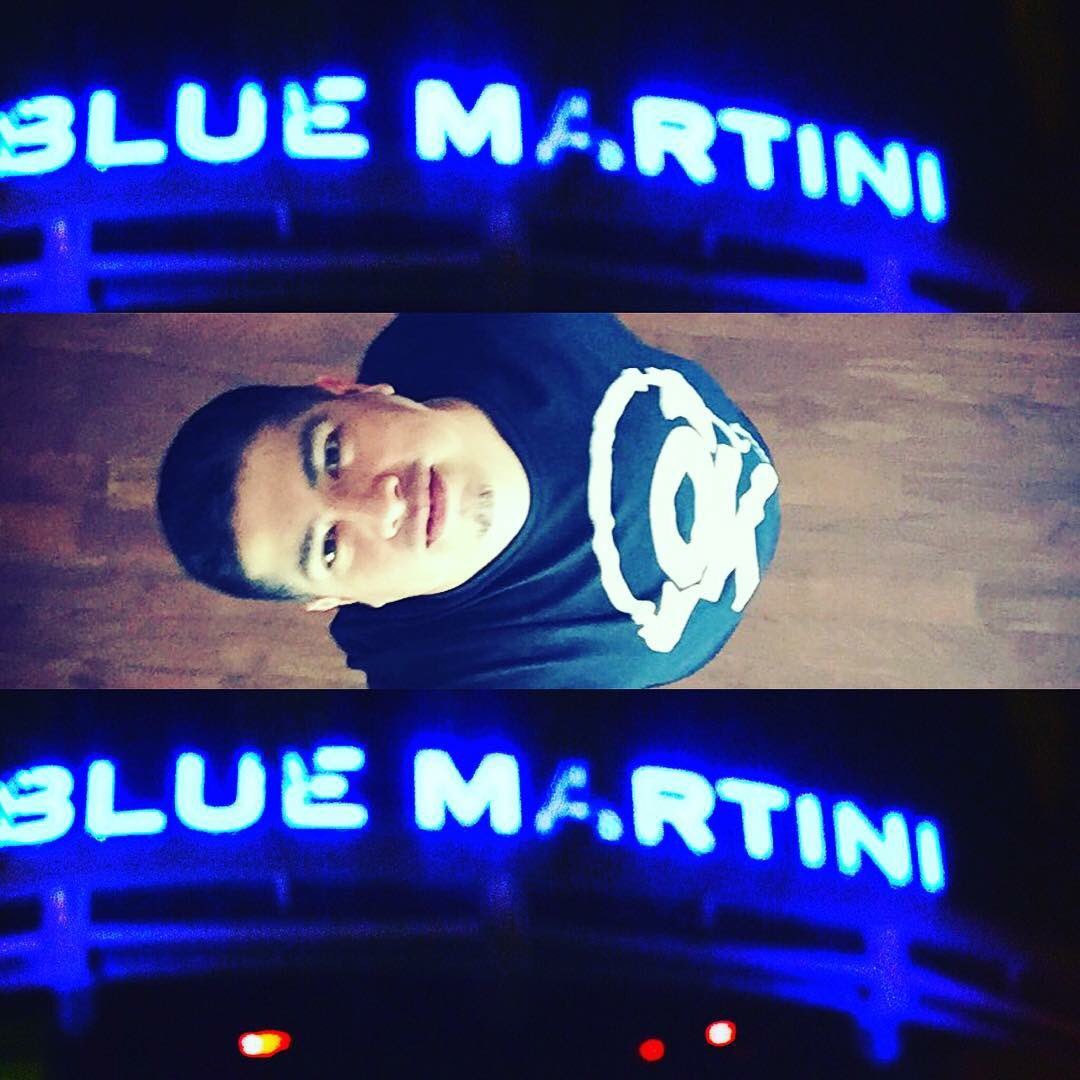 Back at it again with a #nochelatina over at <a href="/BlueMartinilv/">BlueMartinilv</a> with @DjKonne let's get it!! #vegas #bluemartini