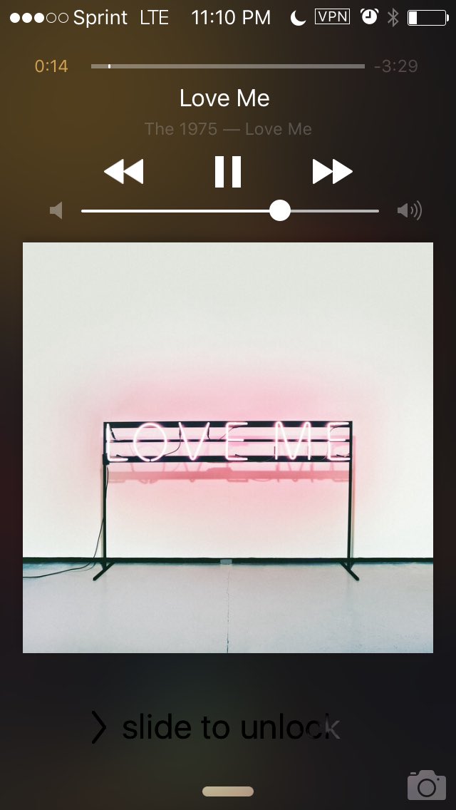 aestheticawsten's tweet photo. Homework vibes😂 https://t.co/wNGiFOZLnS