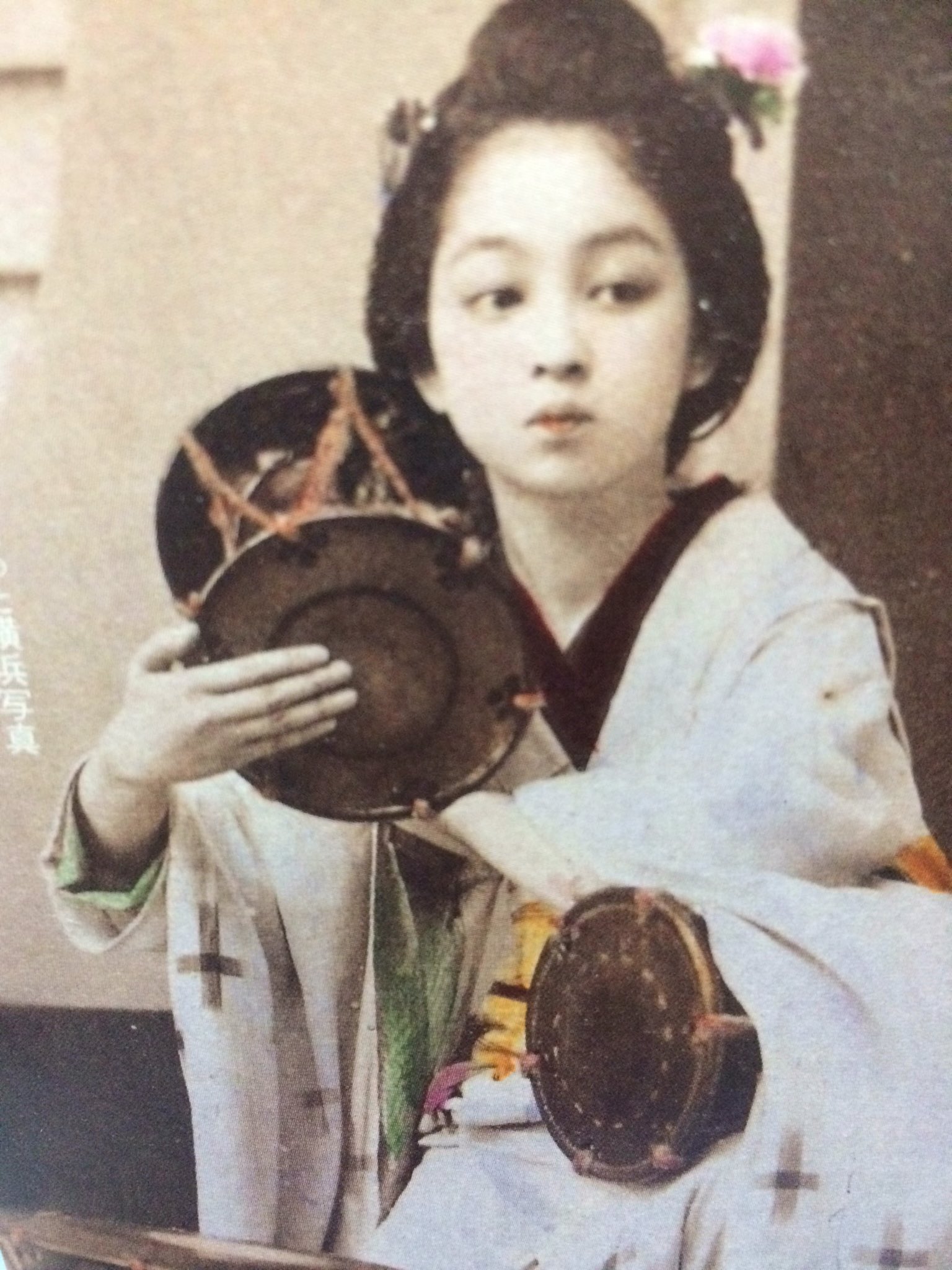 藤原fテリー この 鼓を打つ女っていう写真のこの彼女可愛いすぎ 明治の子らしいけど 俺の頭打って欲しい あの世行ったら打ってもらおう T Co 5emroayibw 藤原fテリー この 鼓を打つ女っていう写真のこの彼女可愛いすぎ 明治の子らしいけど 俺の頭打って欲しい あの世行ったら打ってもらおう T Co 5emroayibw