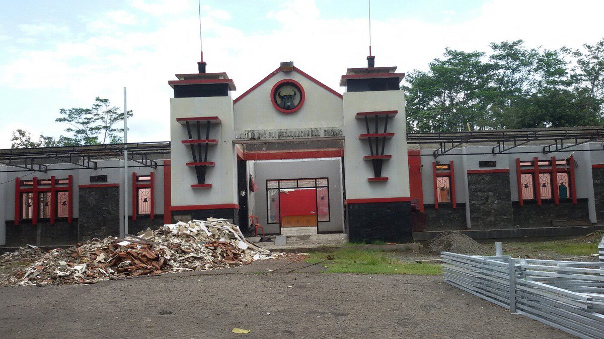 Renovasi Kantor DPC PDI Perjuangan Kabupaten Subang