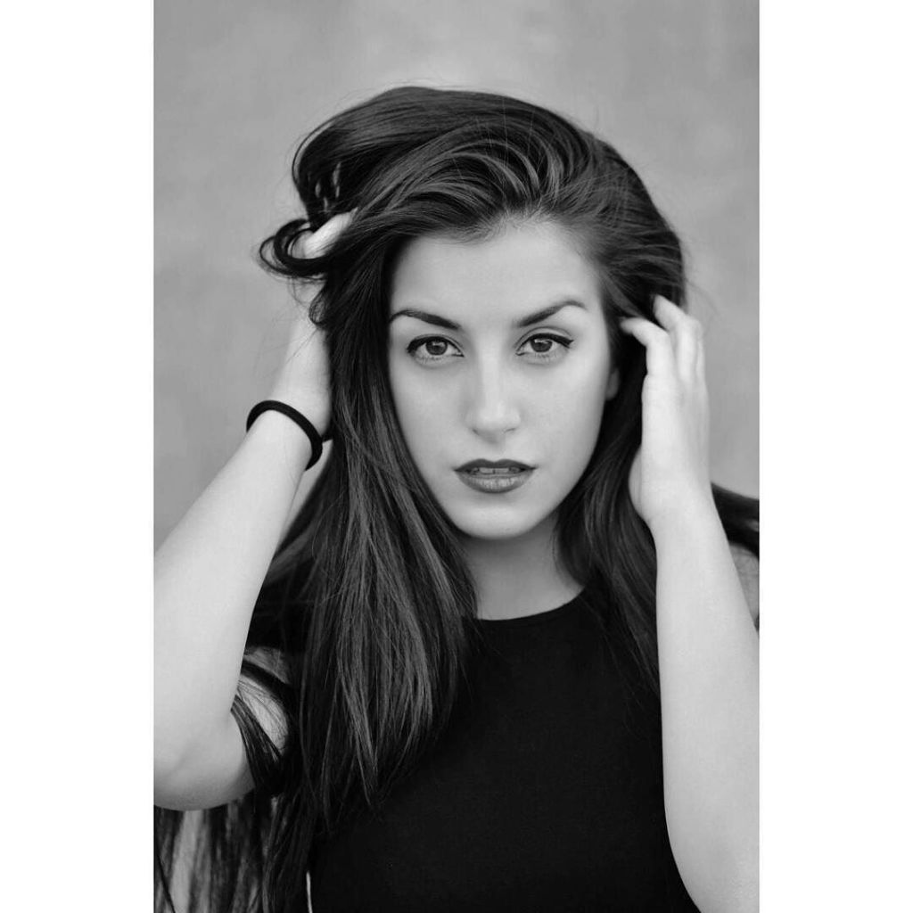 allfemalemodel's tweet photo. #blackandwhite #photoshoot at #madrid with the #dancer @amorletsdance #fashion #fashionphotography #streetphotograh… https://t.co/FV8V14zlnU