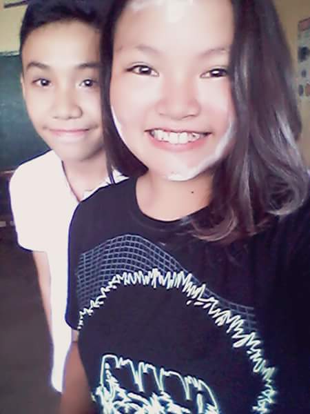 JustinAndrew02's tweet photo. Hi Therese, special mention to this girl 😊😊💜💜 https://t.co/QrXH6iE2rb