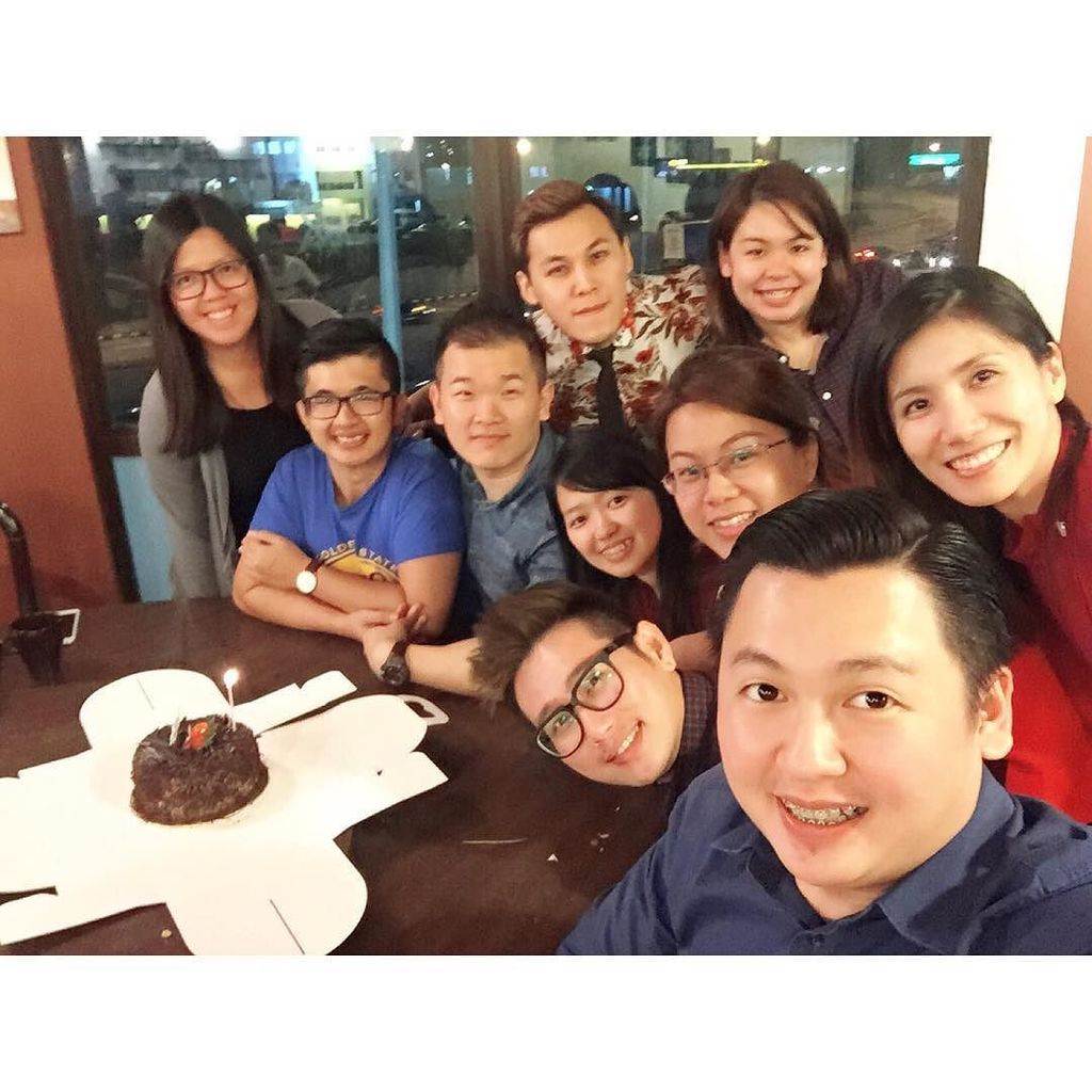 Royssh's tweet photo. Happy birthday March Babies!!!! #throwback #lastnight #38gangs #umskal https://t.co/vyUlDkn1ia