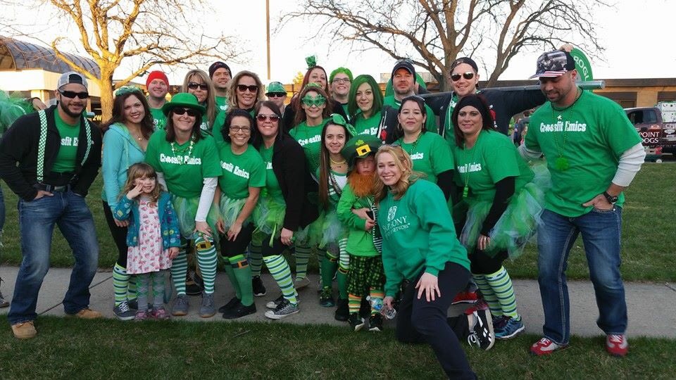 crossfitemics's tweet photo. Crossfit Emics holding down the St Patrick's day parade in crown point tonight!!! ❤️❤️ our box! https://t.co/vAbLChF7WY