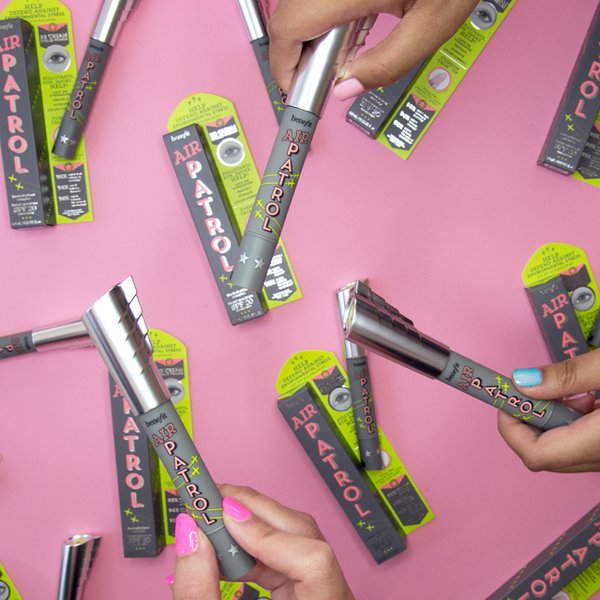 Sweetening up our lunchtime with little treat! Who's tried our NEW BB cream eye lid primer, Air Patrol?!