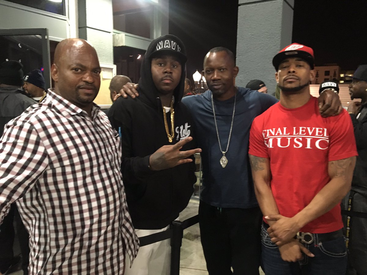 <a href="/1CertifiedSpike/">CertifiedSpike</a> @AvLMKR @OGHENGEE @1MDOTTAYLOR #King #Life #LongBeach #Detroit #Compton