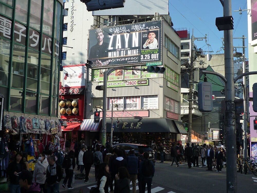 zaynmalik's tweet image. 😎