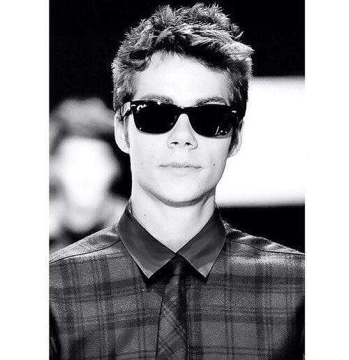 DYLAN_OBRIEN02's tweet photo. ❤️😎 @dylanobrien https://t.co/57EMkV54Li