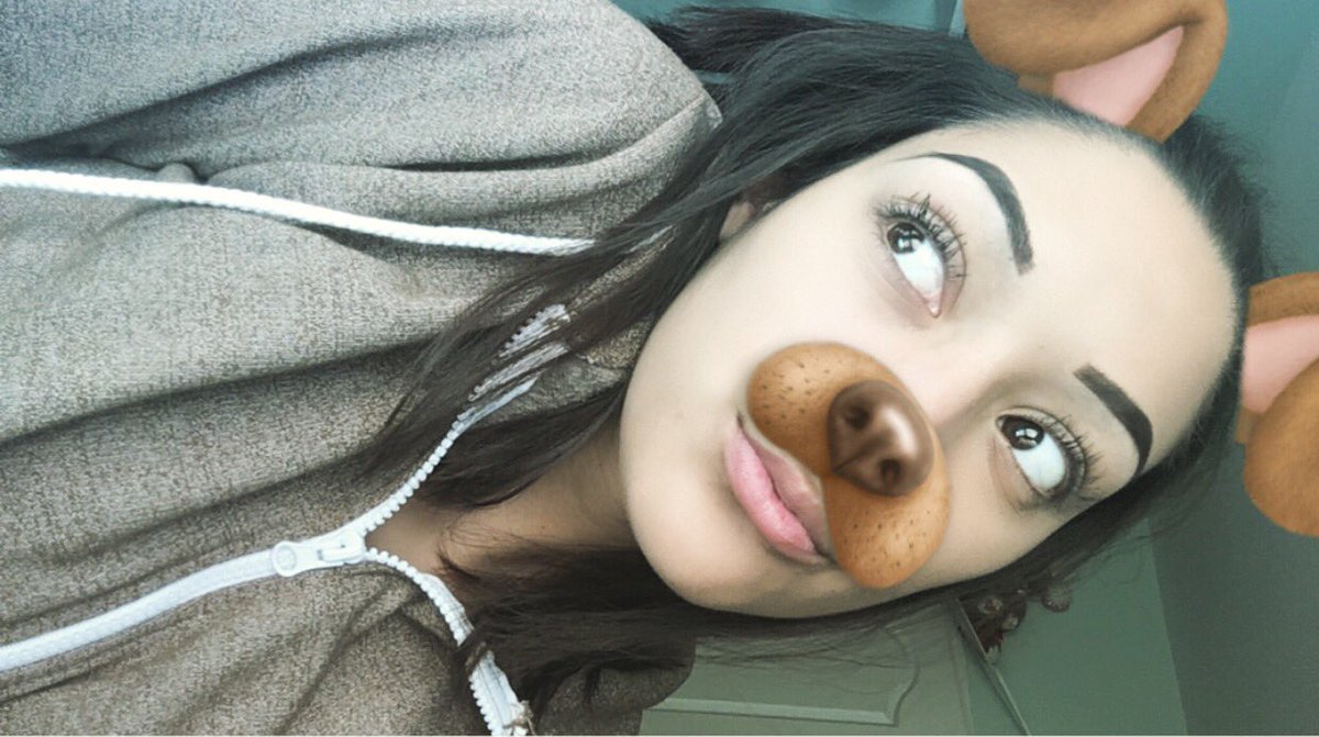 antoniamoniquee's tweet photo. same but different filter 🐶 #basicbih https://t.co/urCn8lwSa1