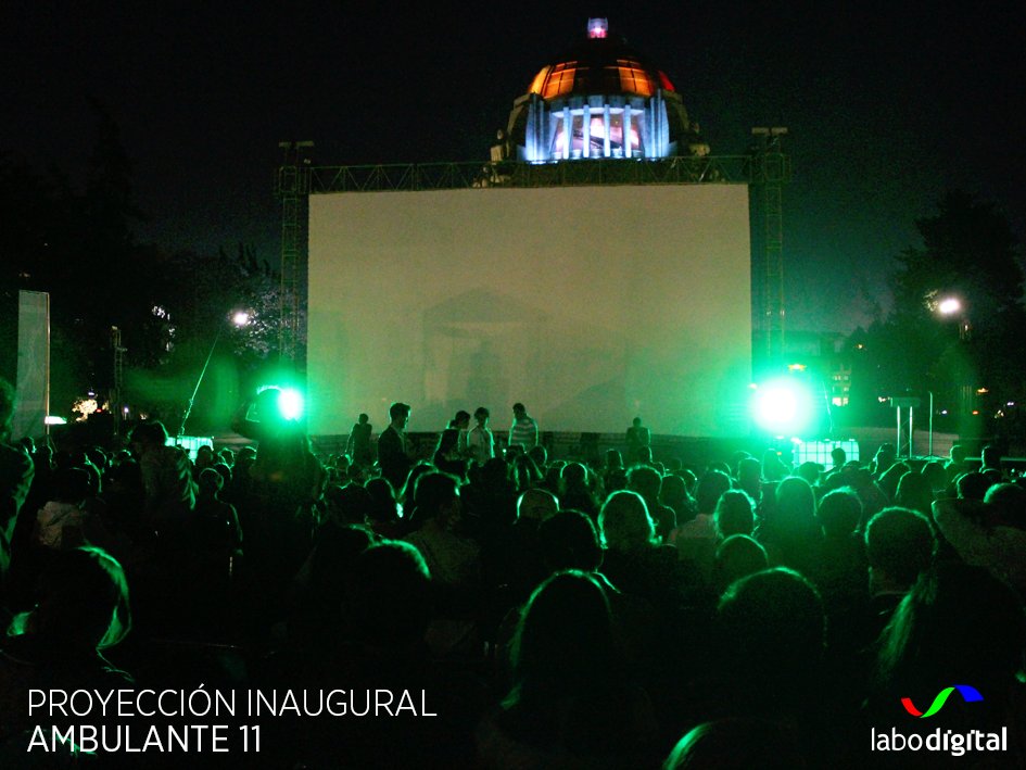 LaboPost's tweet image. ¿Fuiste a la función inaugural de @Ambulante, en el #MonumentoALaRevolución? Montaje de la proyección #OnlyAtLabo