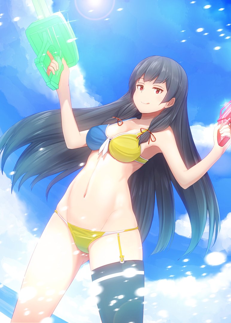 moesaurus's tweet image. OK, that is a weird looking watergun, but whatever! buff.ly/1MQe6ds