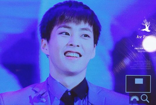 BabyXiuHan90's tweet photo. [PREVIEW] 160401 XIUMIN - Secret Night at LOTTE WORLD 
cr. Icetree326 https://t.co/oB9LOX3pdP