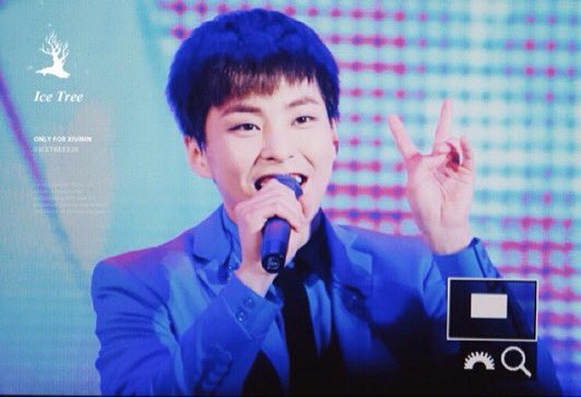 BabyXiuHan90's tweet photo. [PREVIEW] 160401 XIUMIN - Secret Night at LOTTE WORLD 
cr. Icetree326 https://t.co/lv4ZjZB572