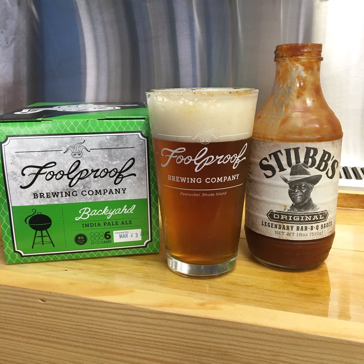 FoolproofBrew's tweet photo. 1 more reason to come to #AprilFoolsNight - our new Backyahd BBQ IPA! Taste the sauce. Tix - https://t.co/gmCtY6z0TG https://t.co/kSFzyjbBqq