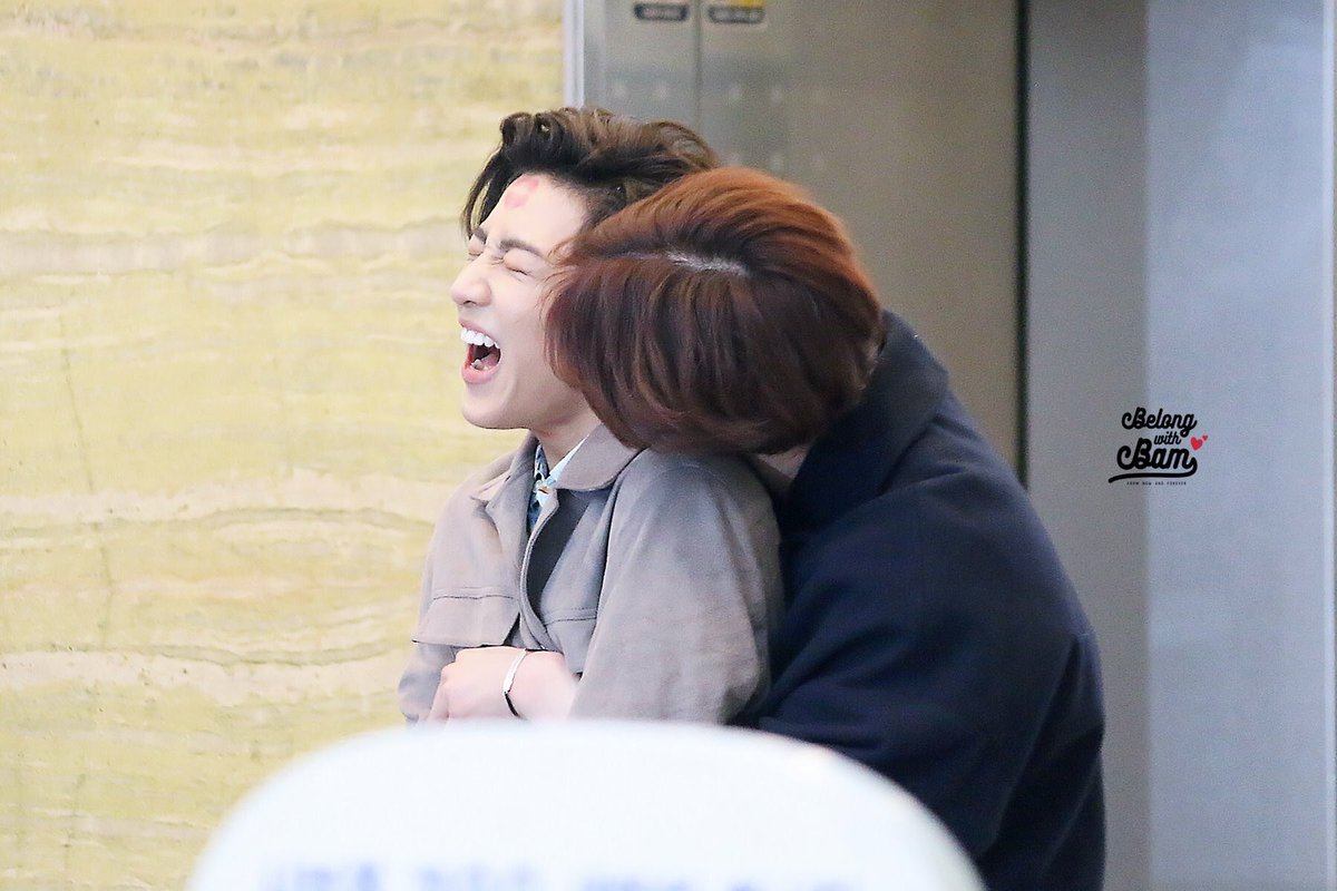 BELONGWITHBAM's tweet image. [HQ] 160329 #BamBam #GOT7 #뱀뱀 #갓세븐 #FLY 

💕😚😘 @BamBam1A 

farm2.staticflickr.com/1718/258991181…
farm2.staticflickr.com/1540/261460147…