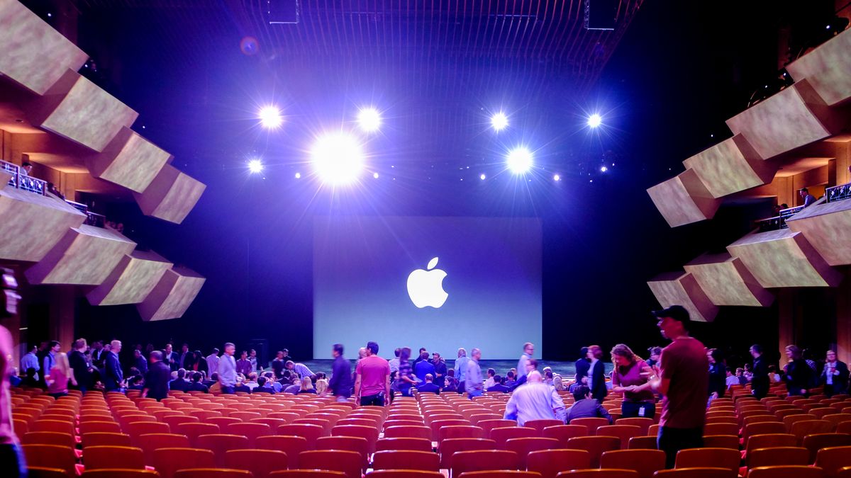 verge's tweet photo. After 40 years, Apple's most iconic product is the magic show https://t.co/fDPJPKpXAQ https://t.co/cbsytSiLTb