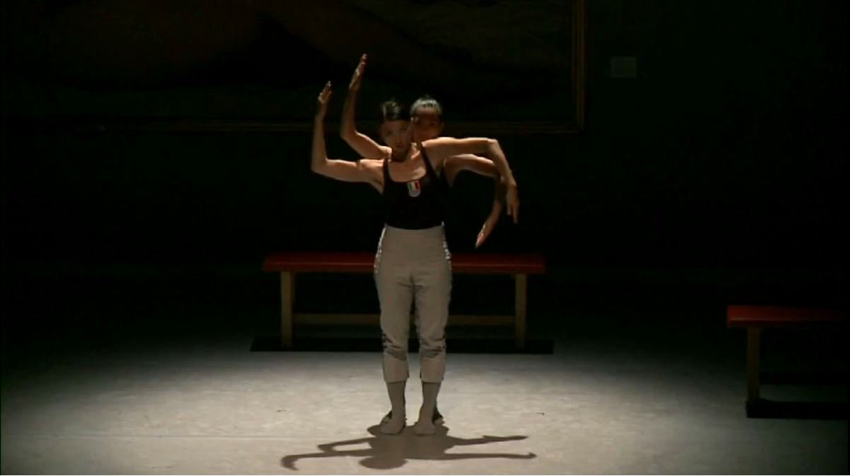 miqueldelpozo's tweet photo. #WA140 The (human) body draws in the air the sign that best defines (the horror of) the 20th century. https://t.co/fYcI21uaJ9