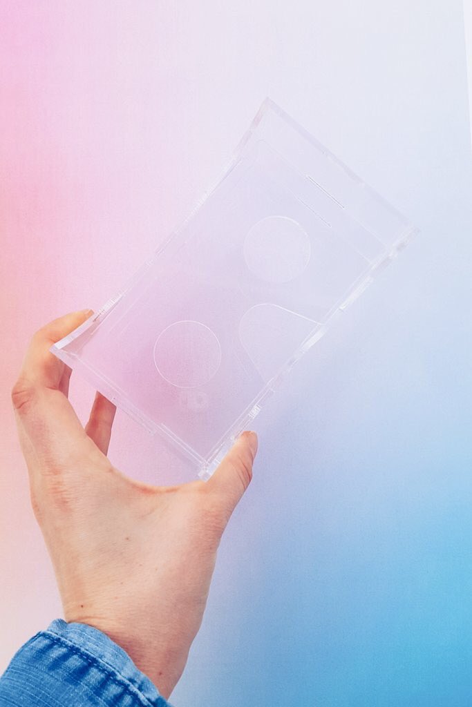 GooglePlastic's tweet photo. Experience an unparalleled sense of presence and immersion. Meet #CardboardPlastic. https://t.co/eIIVPF5EBP
