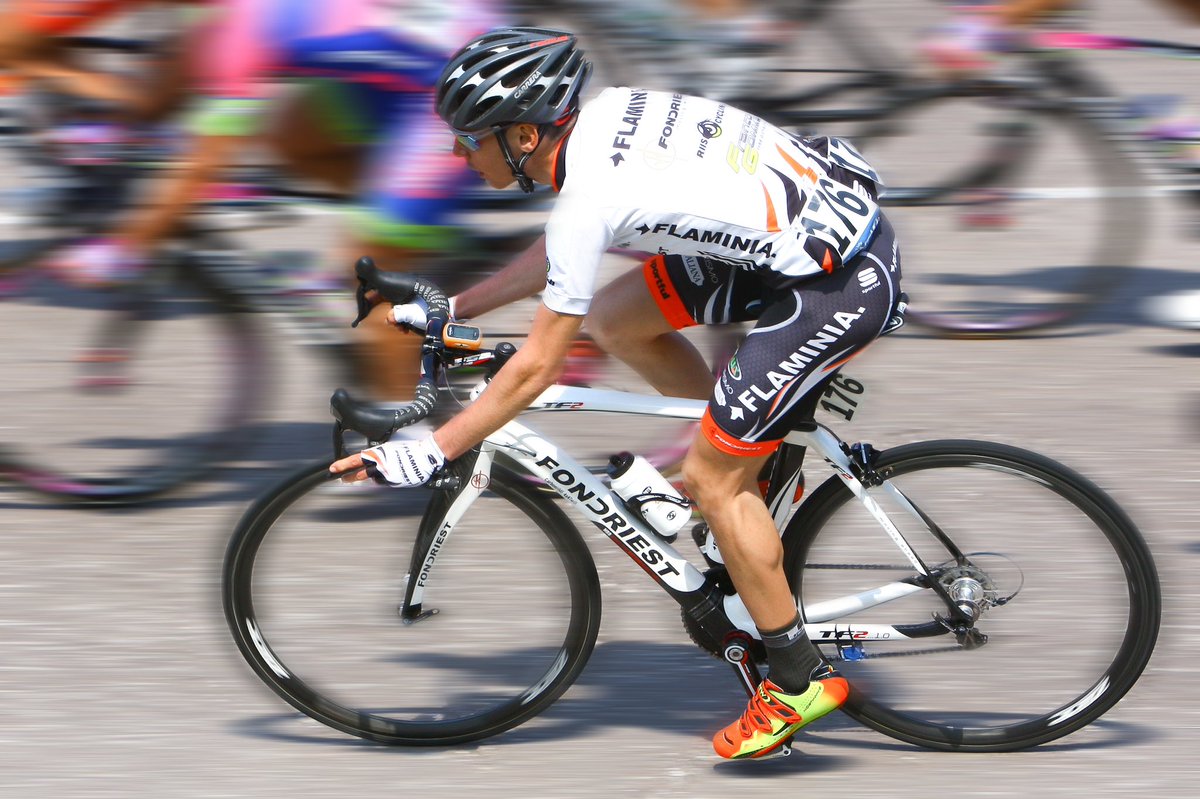 SPORTEKITALIA's tweet photo. Dal cassetto dei #ricordi scoviamo @girodeltrentino con il #proteam #flaminia #fondriest 
Buon #weekend 🚴✌️😎 https://t.co/sa6OZctqbc