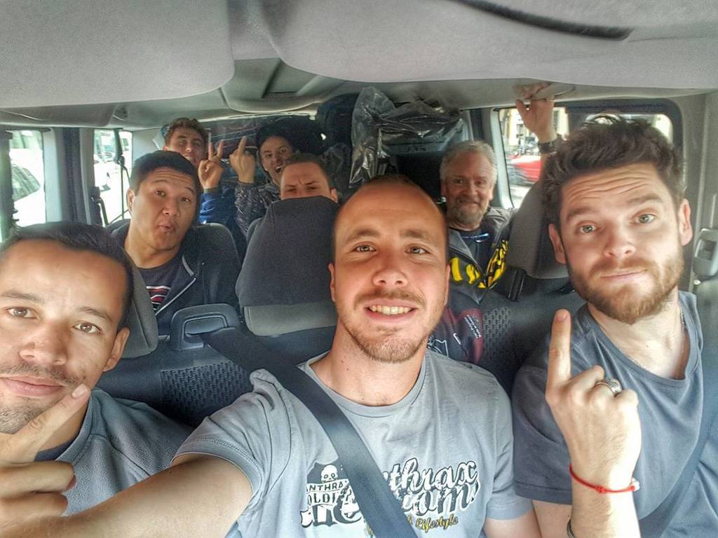 FiveStarLleida's tweet photo. Starting the Roadtrip #ogioint #anthraxpaintball #ogiopowersports #gisportz #shocker_paint… https://t.co/yQV8md3mpF https://t.co/kYprjYIZGv