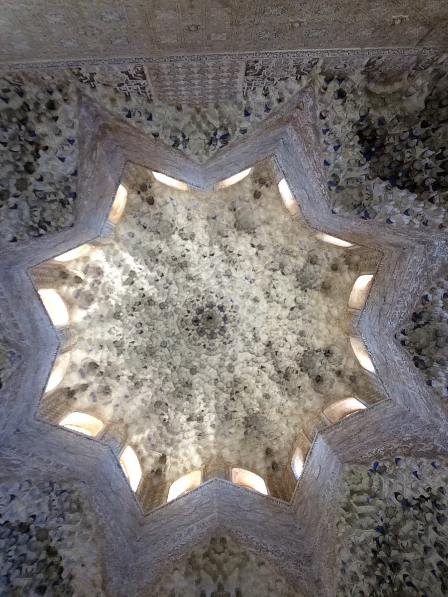 MFHSSpain2016's tweet photo. The beauty within la Alhambra! Moorish craftsmanship at its peak. https://t.co/dRoWwydITS
