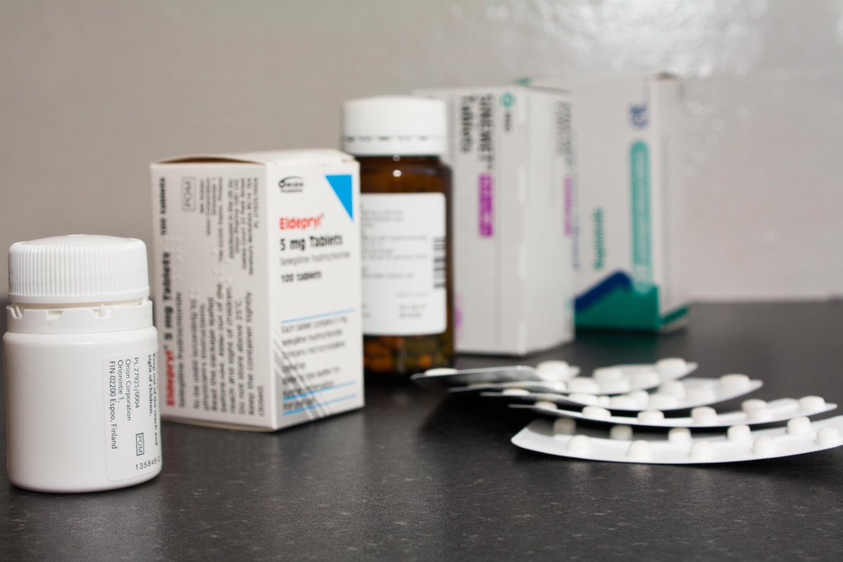 ParkinsonsUK's tweet photo. Have you ever skipped medication because of the cost? Share your story with @PrescriptionCC https://t.co/k7ec0xLZFq https://t.co/zukbZ8I4GQ