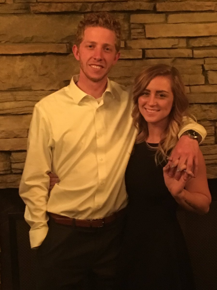 nied2bfelt's tweet photo. of course I made him take a picture with me on my birthday....💁🏼 https://t.co/IKSW00aaVH