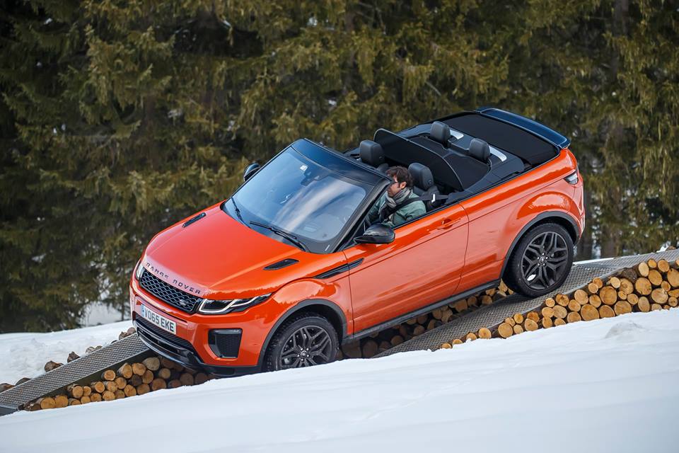 DigasaGranada's tweet photo. ¿Aún no conoces el nuevo #RangeRover #EvoqueConvertible? En #Digasa #Granada te informamos https://t.co/AbQmKDQKkf https://t.co/UIVETivV7O