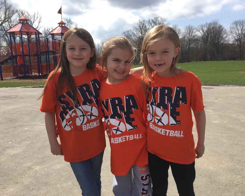 kmcdonaldLBE's tweet photo. Cuse Girls! #firstgradefans #CuseNation #LBEallaboutthekids https://t.co/JhYvuFeUlX