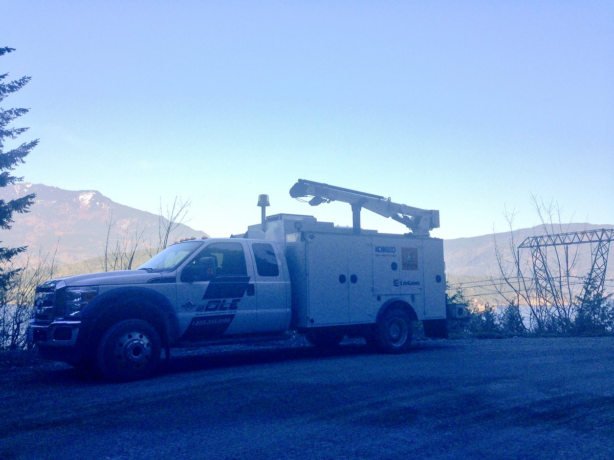 DLEtechDavid's tweet image. Up in Harrison yesterday @DLEequipment #pullinwrenches @KobelcoUSA